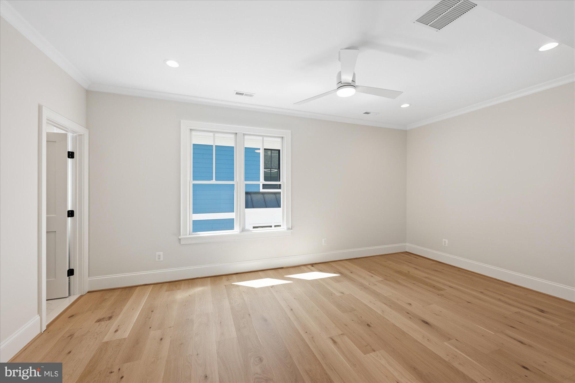 WAVERLY HILLS - Residential