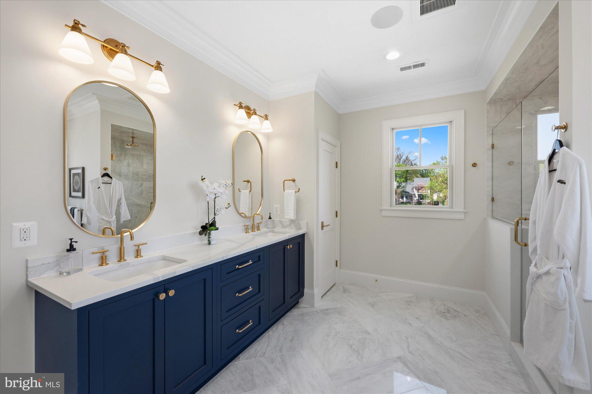 WAVERLY HILLS - Residential