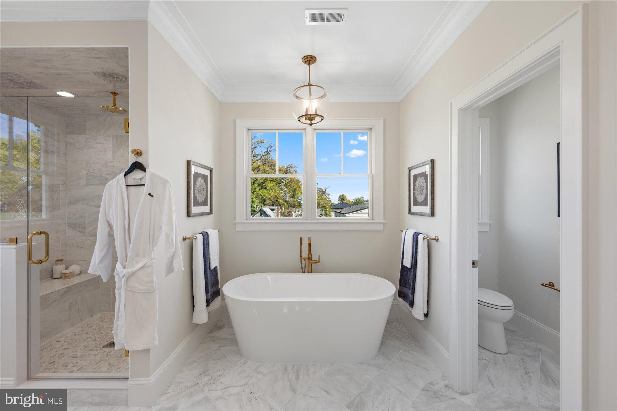 WAVERLY HILLS - Residential