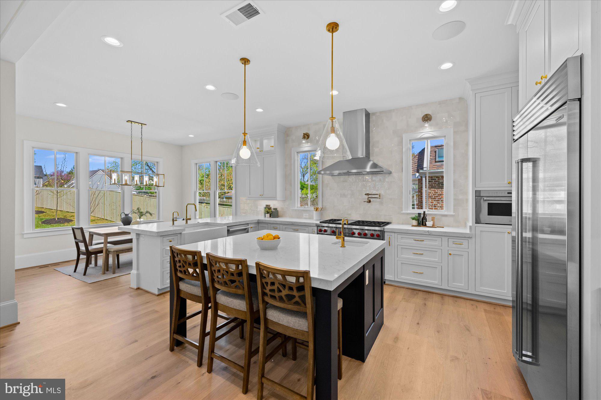 WAVERLY HILLS - Residential