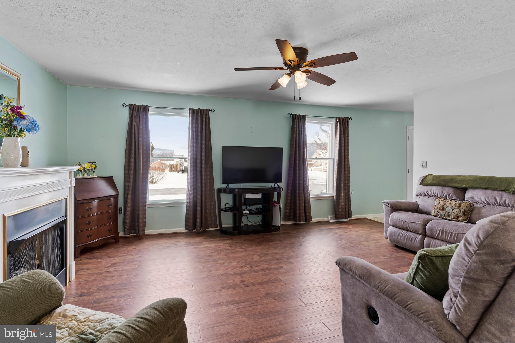 WERTZ RUN HEIGHTS - Residential