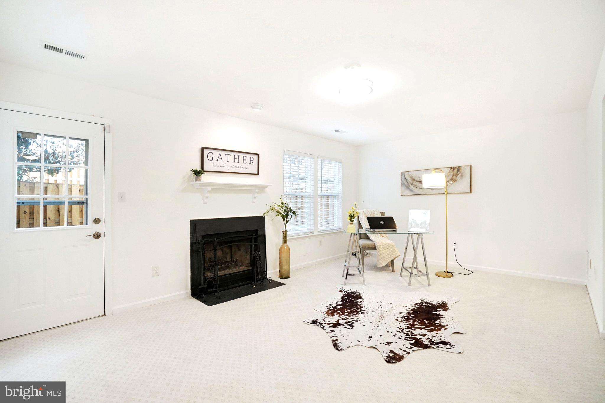 SUNNYSIDE - Residential