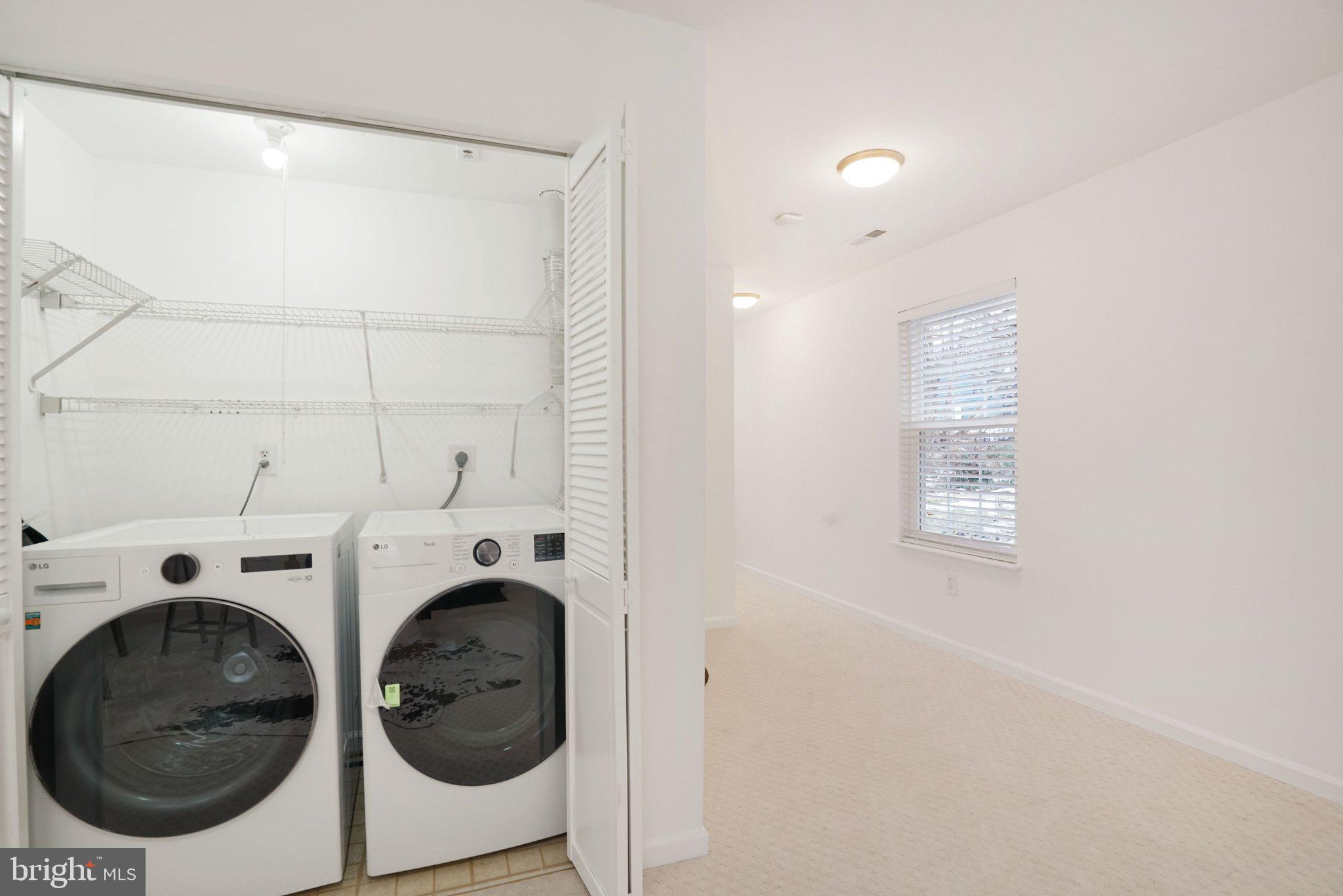 SUNNYSIDE - Residential