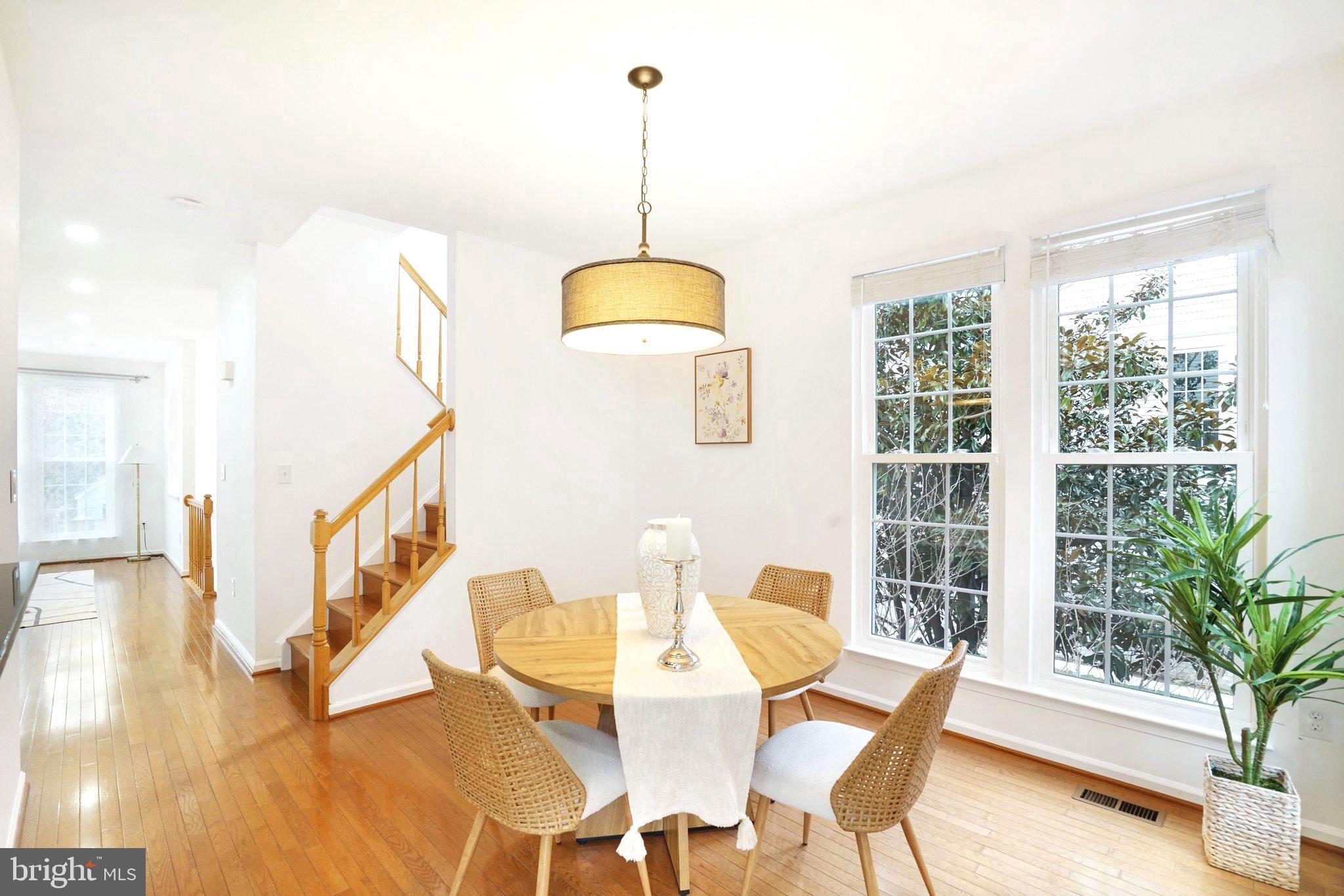 SUNNYSIDE - Residential