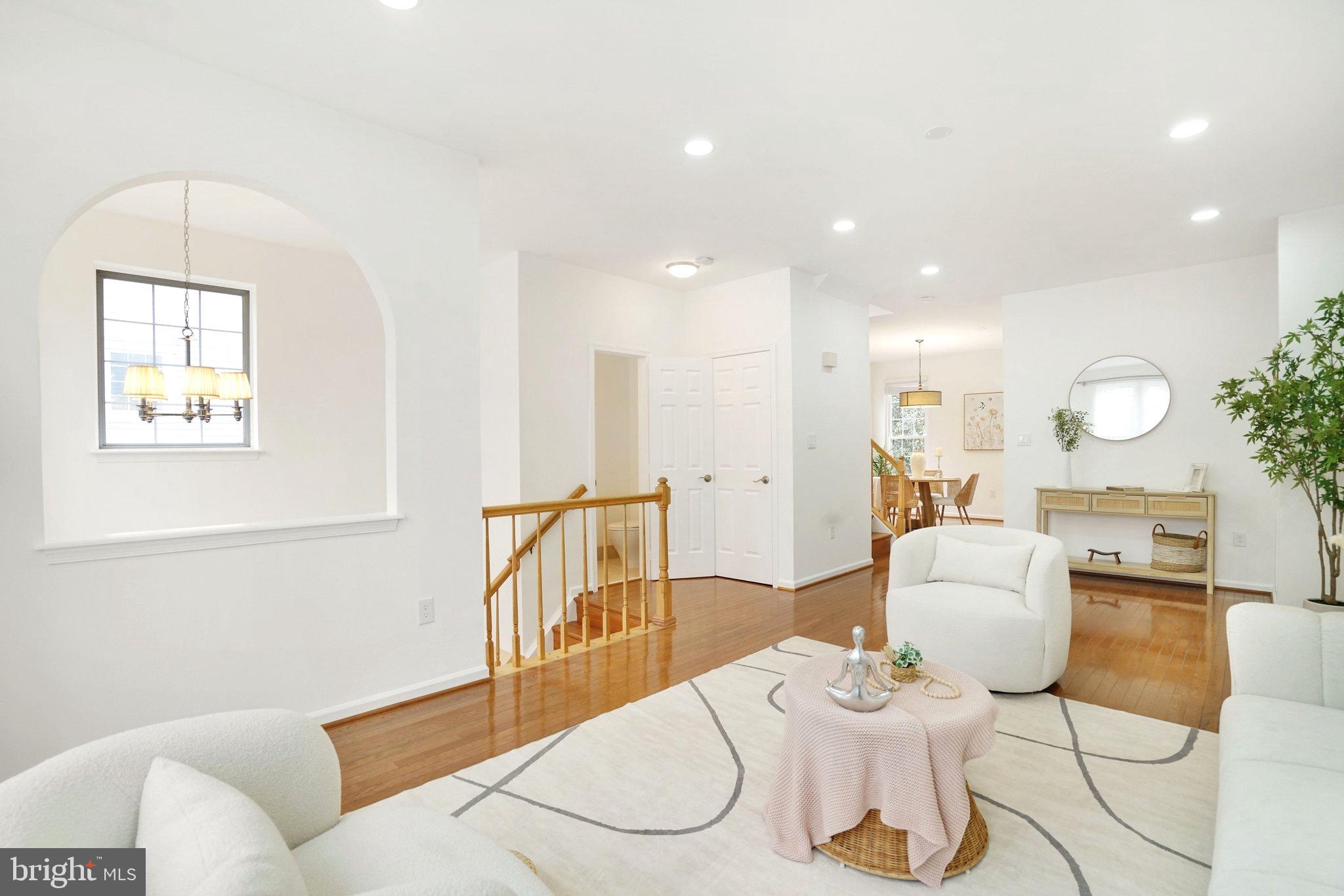 SUNNYSIDE - Residential