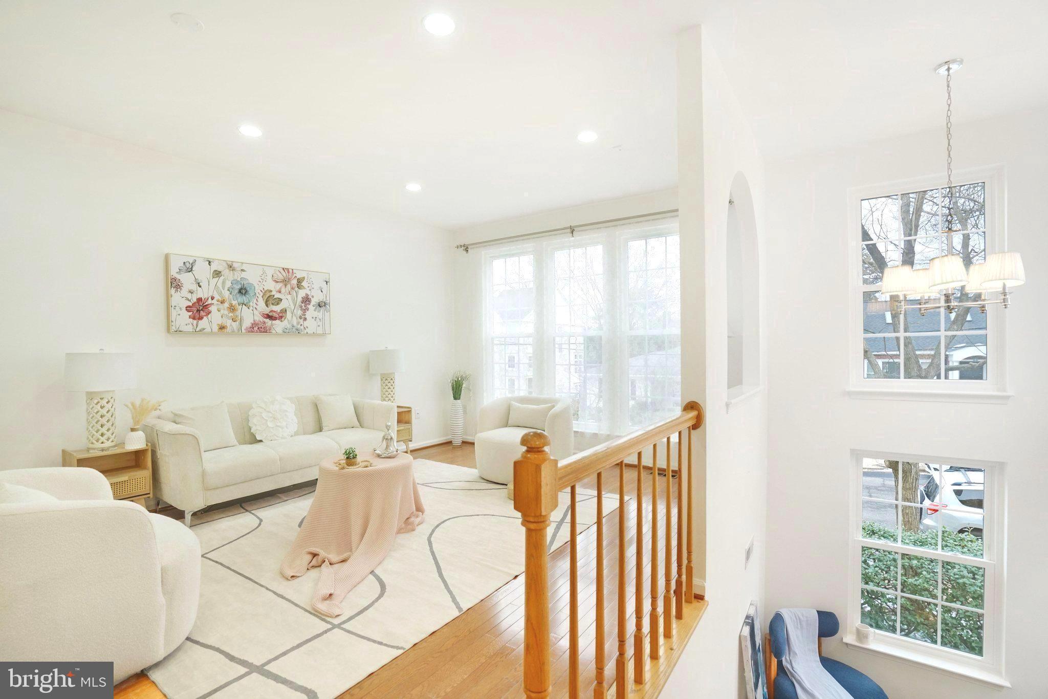 SUNNYSIDE - Residential