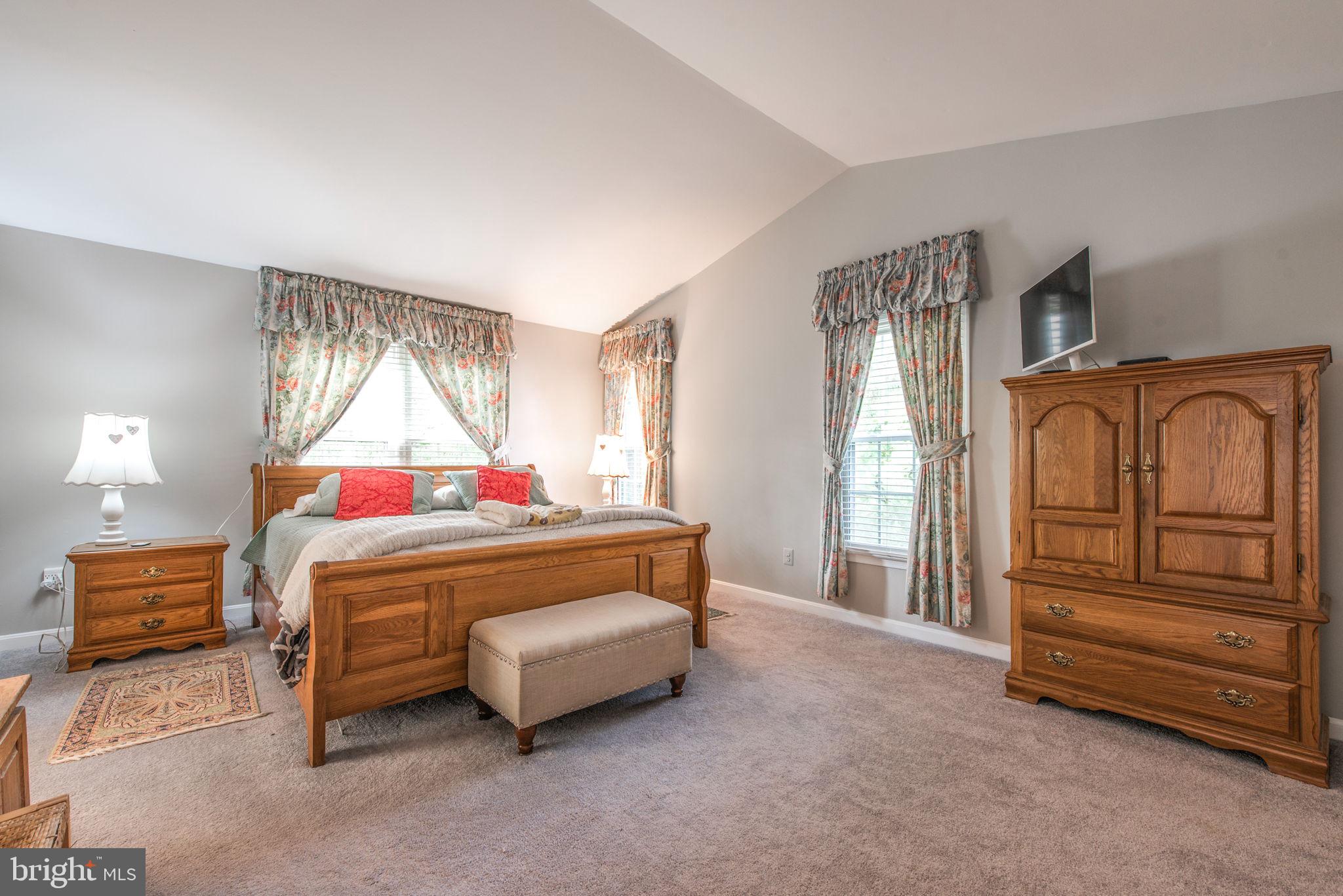 STRATFORD GLEN - Residential Lease