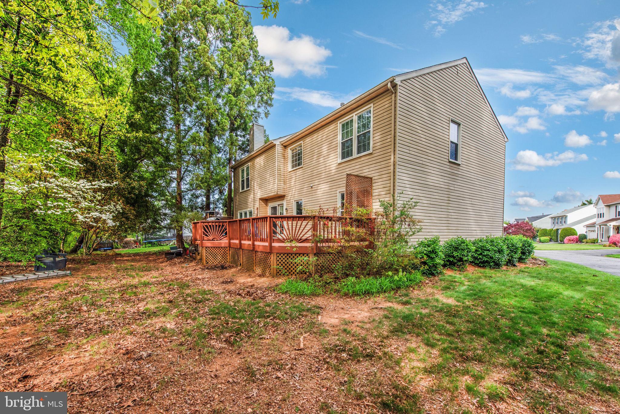 STRATFORD GLEN - Residential Lease