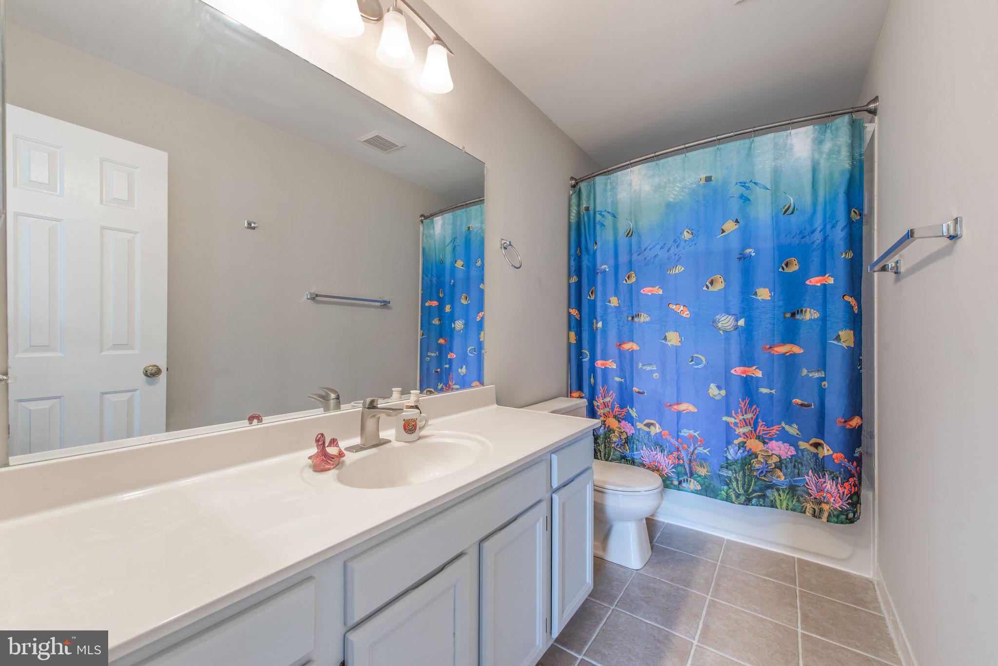 STRATFORD GLEN - Residential Lease