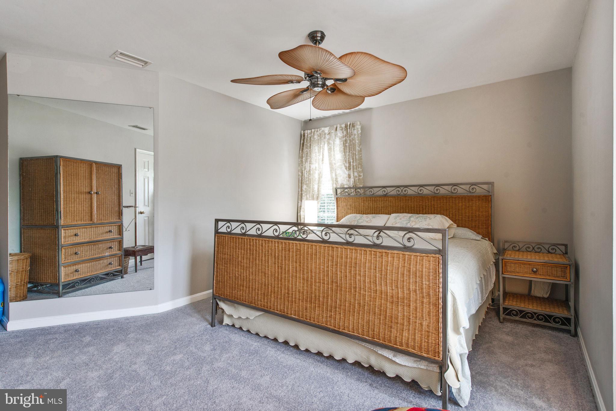 STRATFORD GLEN - Residential Lease