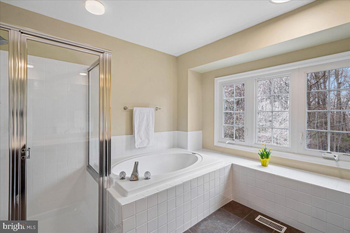 GREENSPRING - Residential