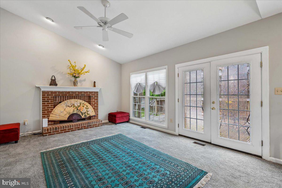 GREENSPRING - Residential