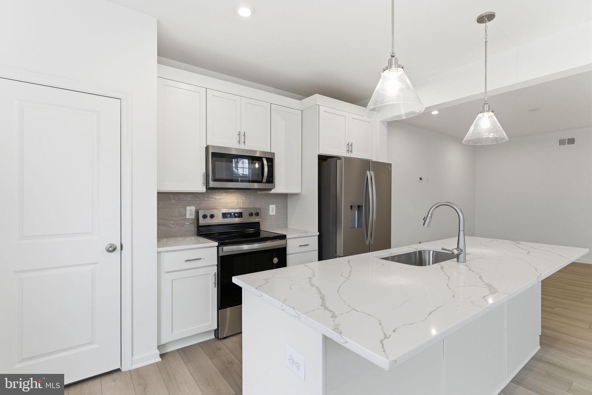 MARTINSBURG STATION - Residential