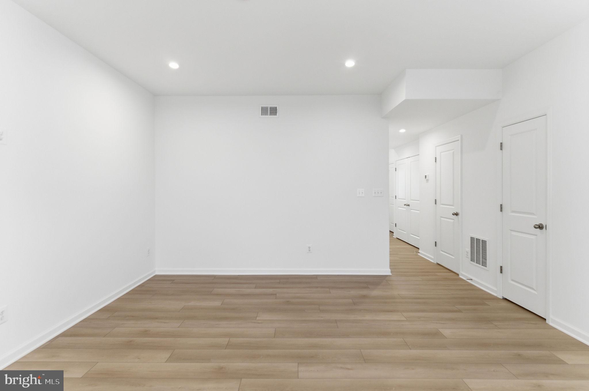 MARTINSBURG STATION - Residential