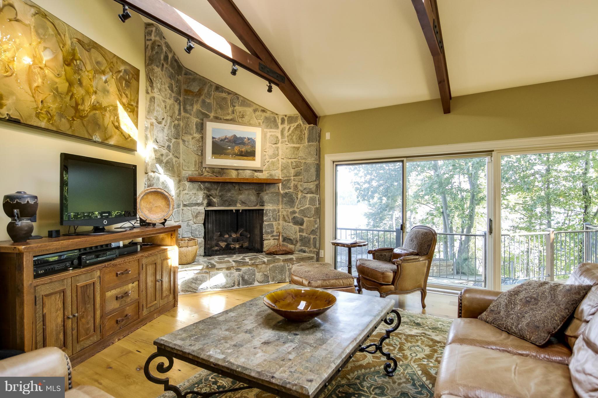 THE DOWNS - Residential