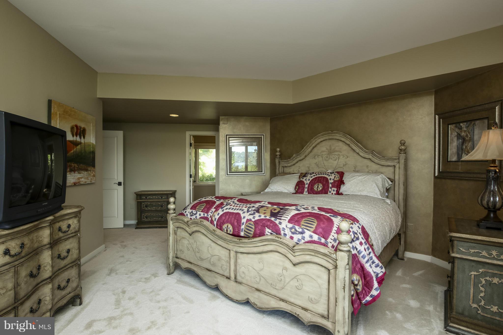 THE DOWNS - Residential