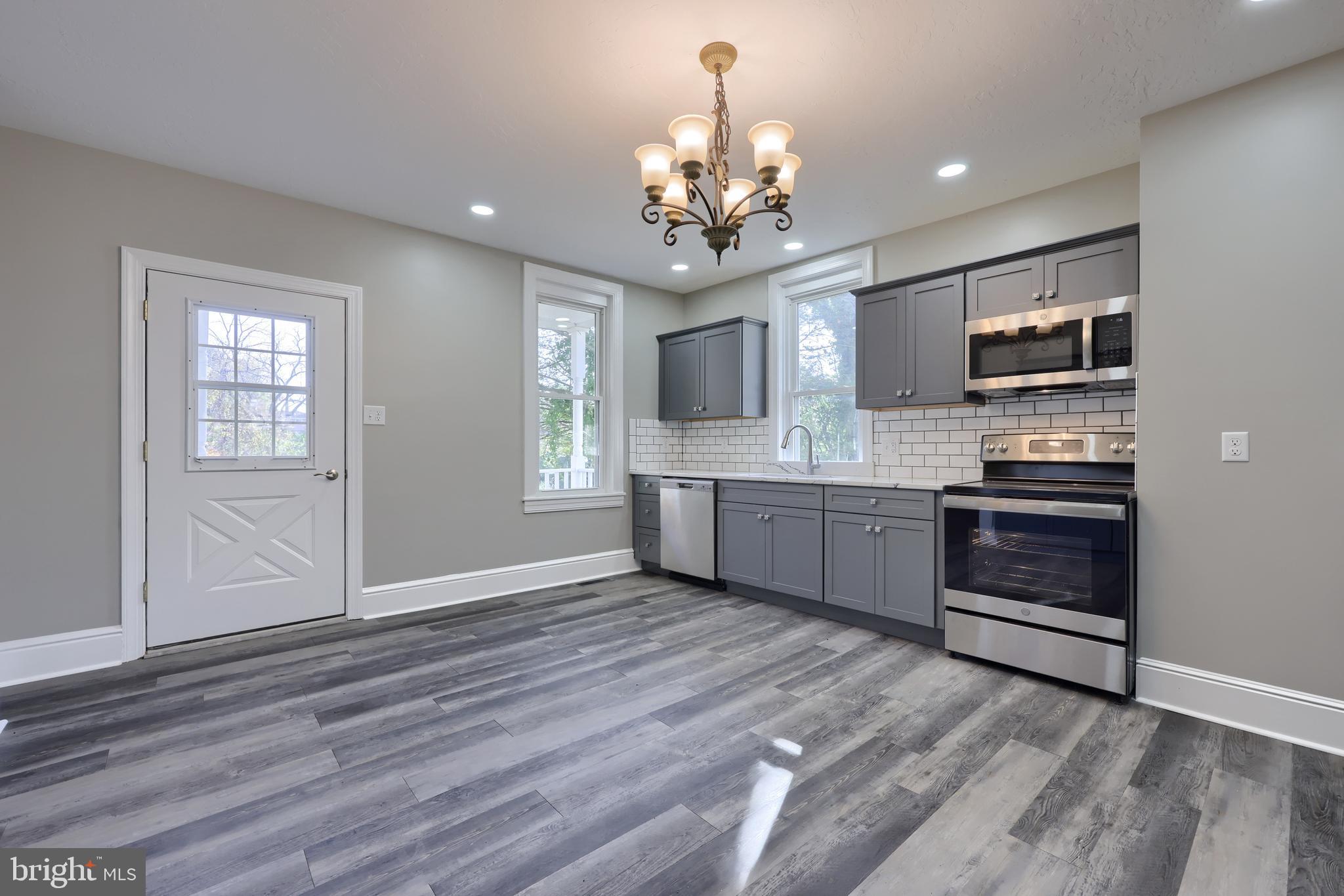 438 GREEN SPRING ROAD
