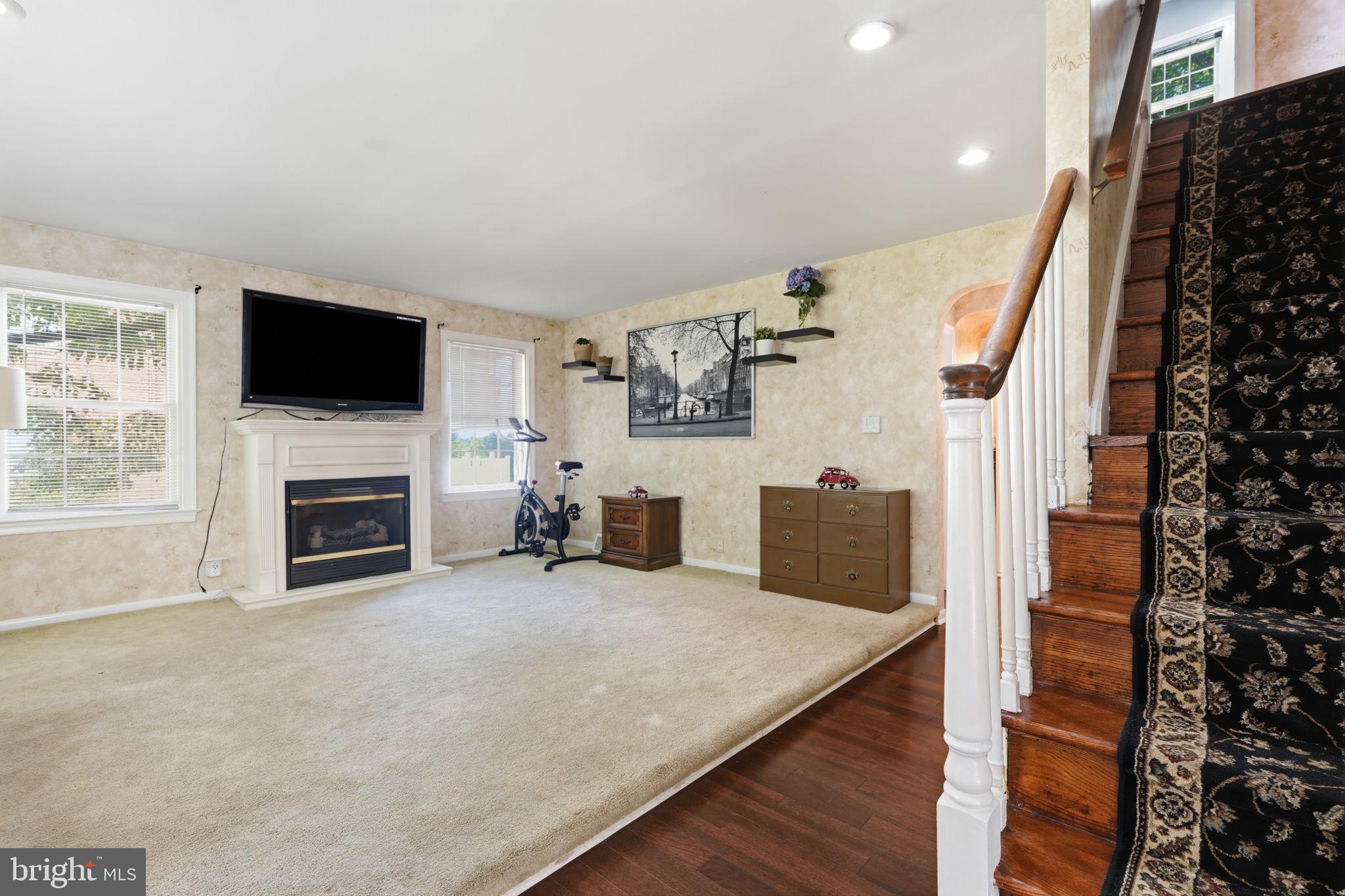 1102 ORLEANS ROAD