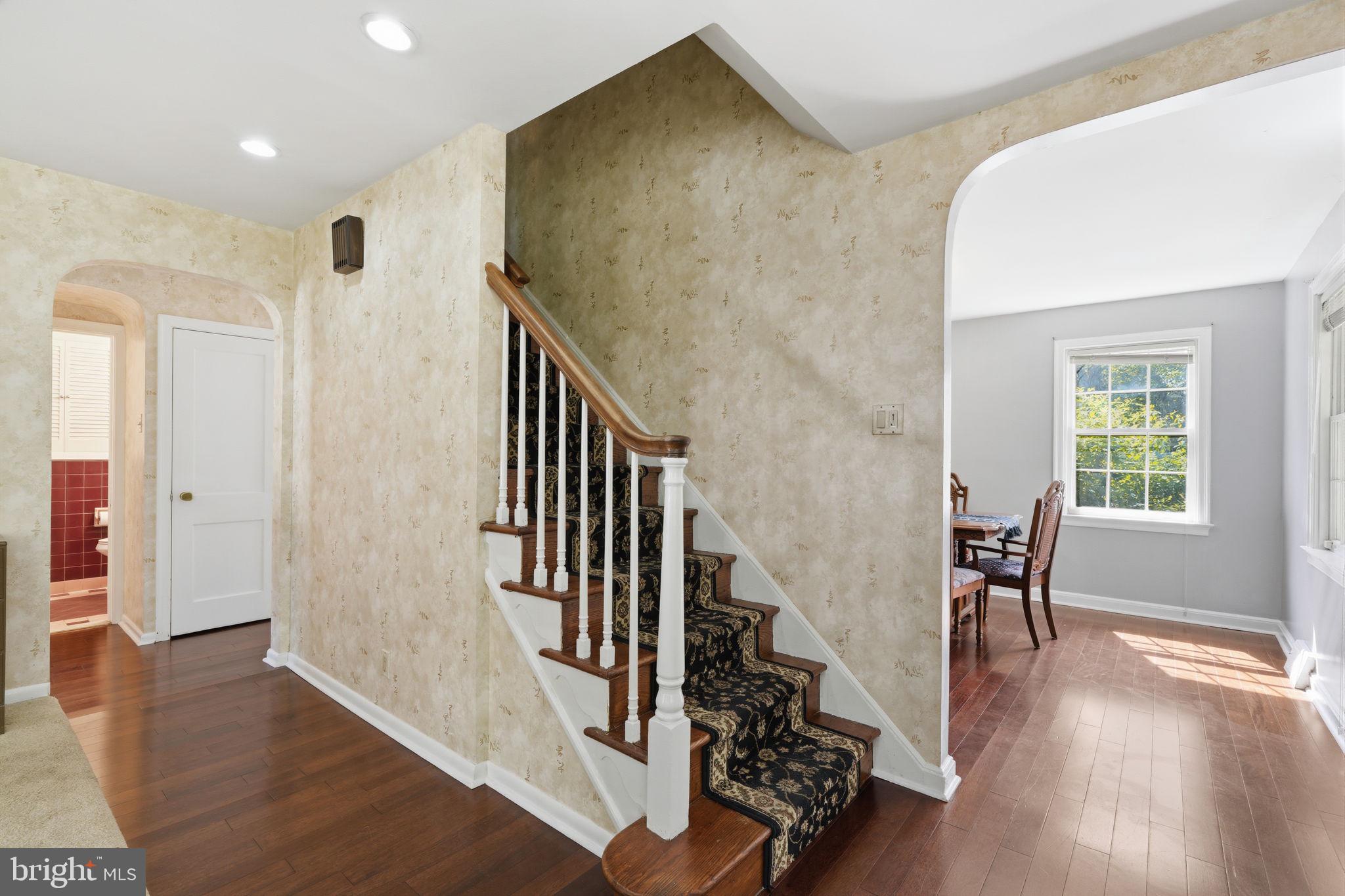 1102 ORLEANS ROAD