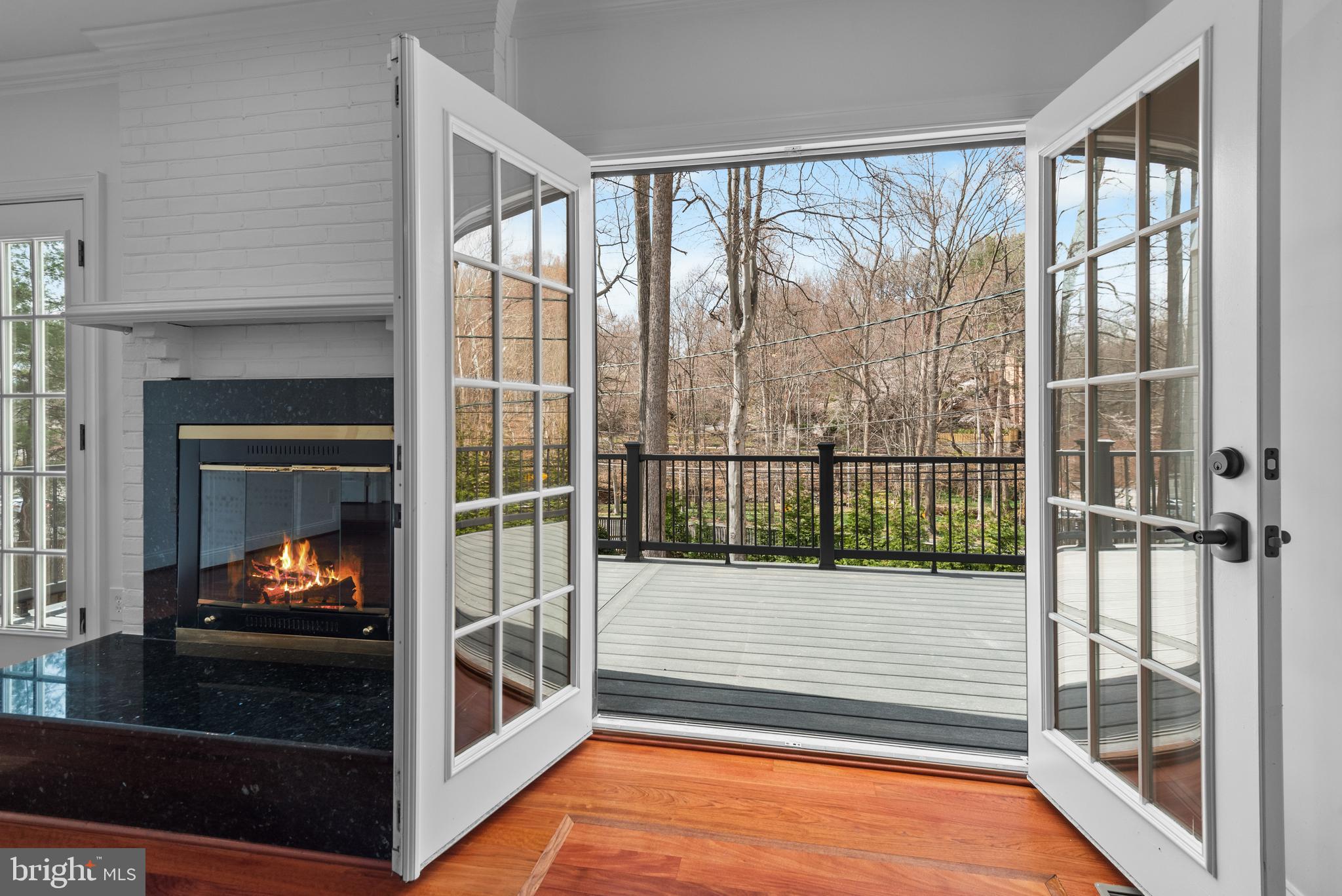 WOODACRES - Residential