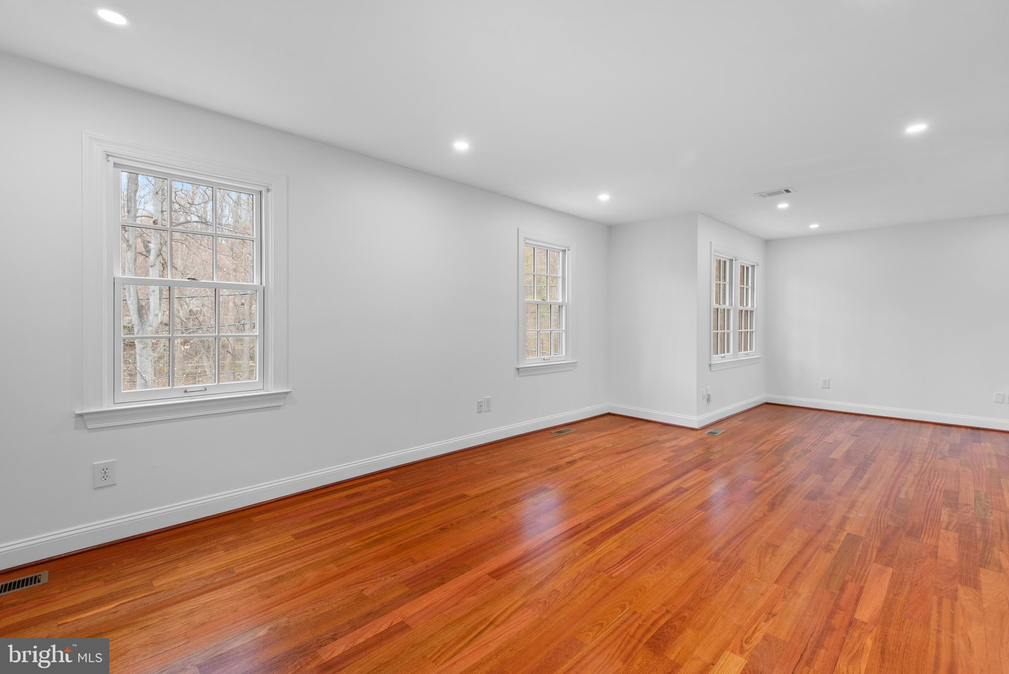 WOODACRES - Residential