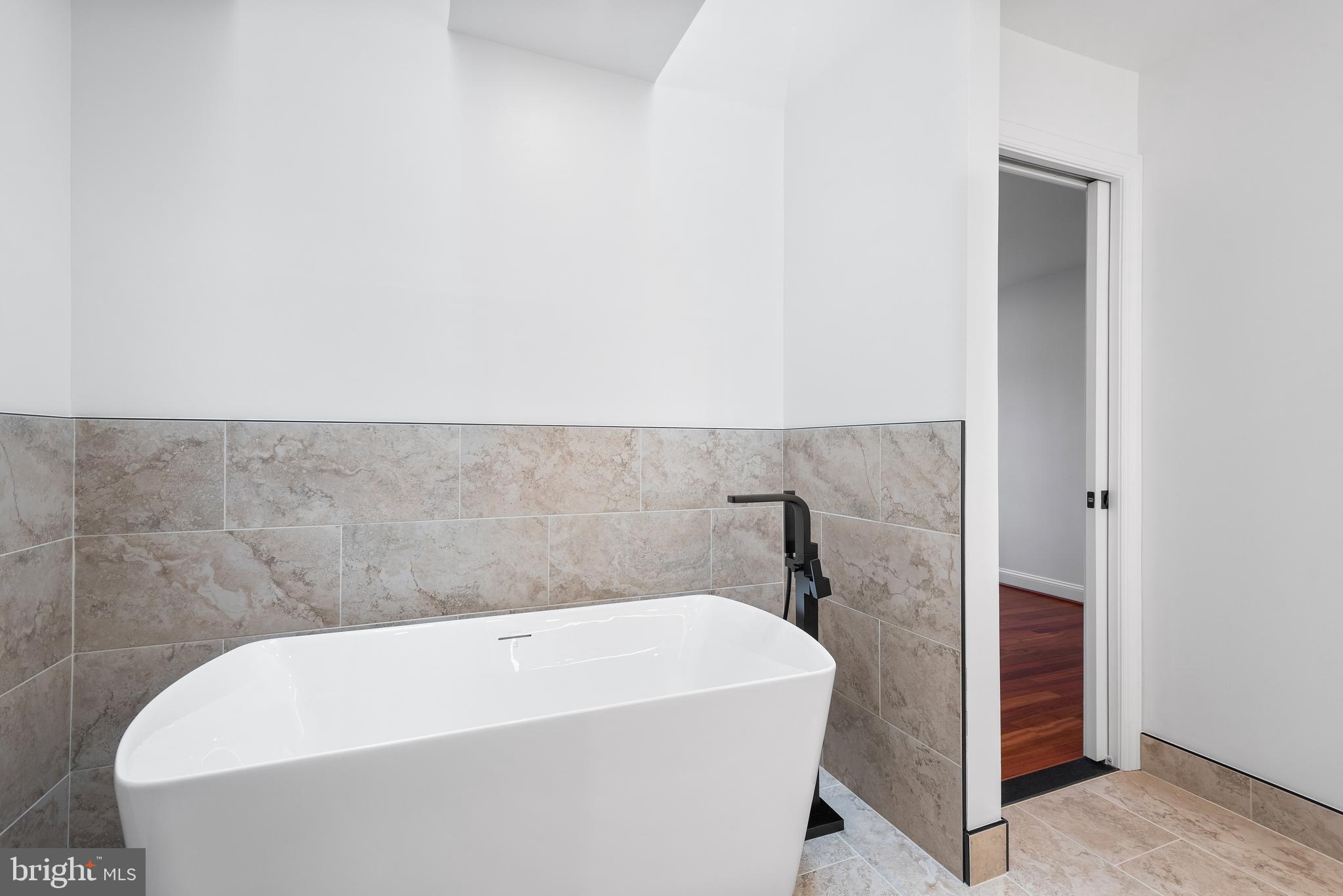 WOODACRES - Residential