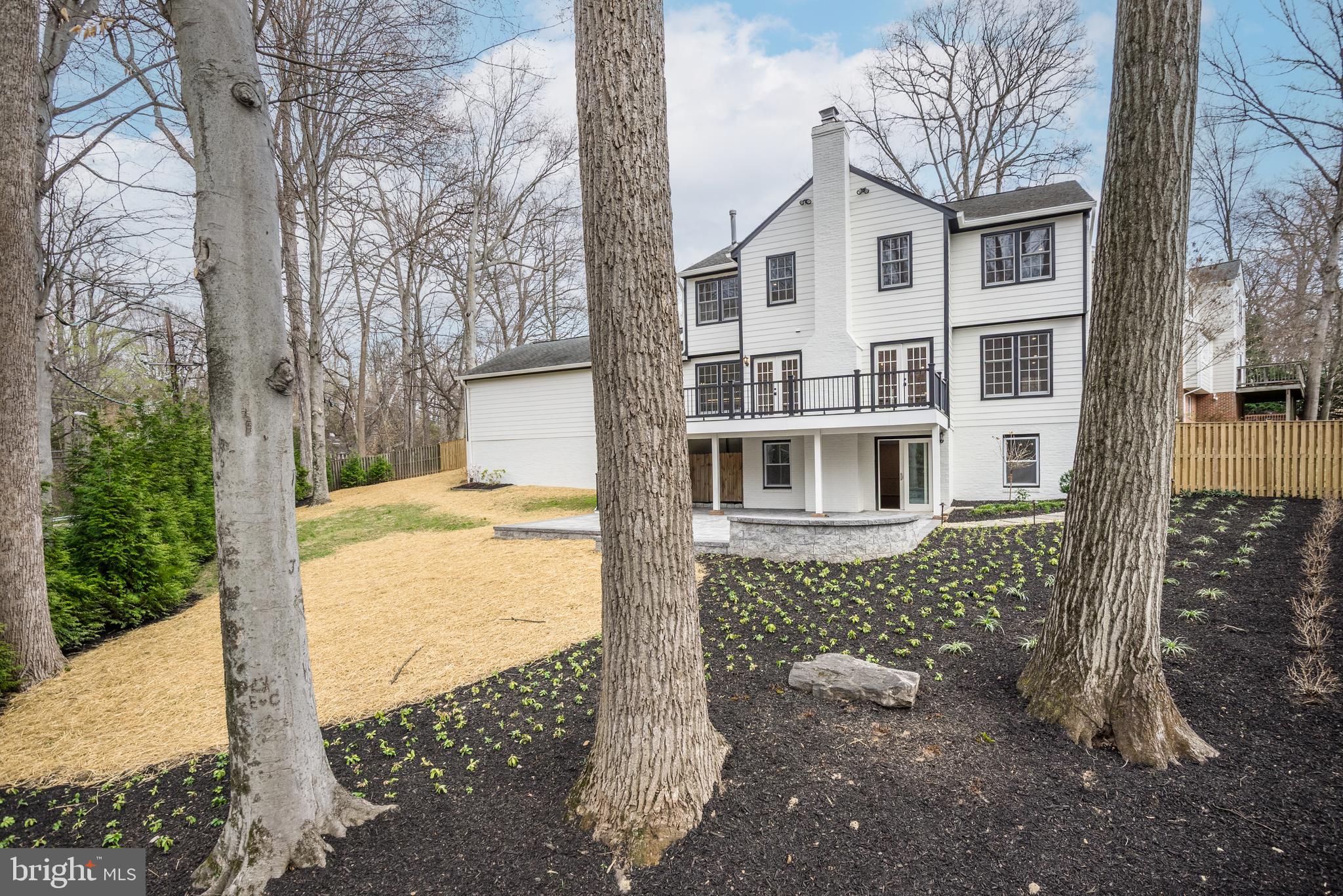 WOODACRES - Residential