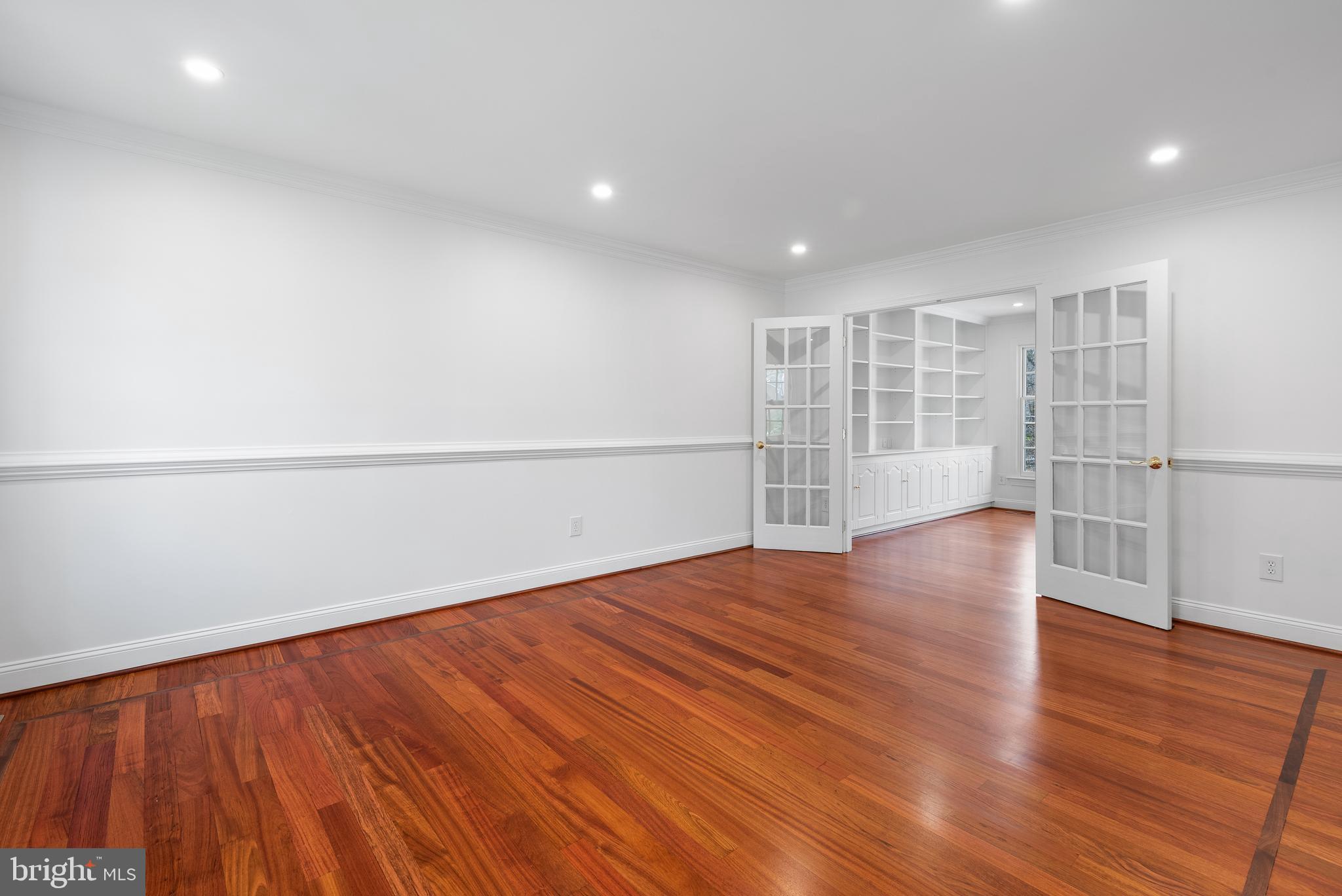 WOODACRES - Residential