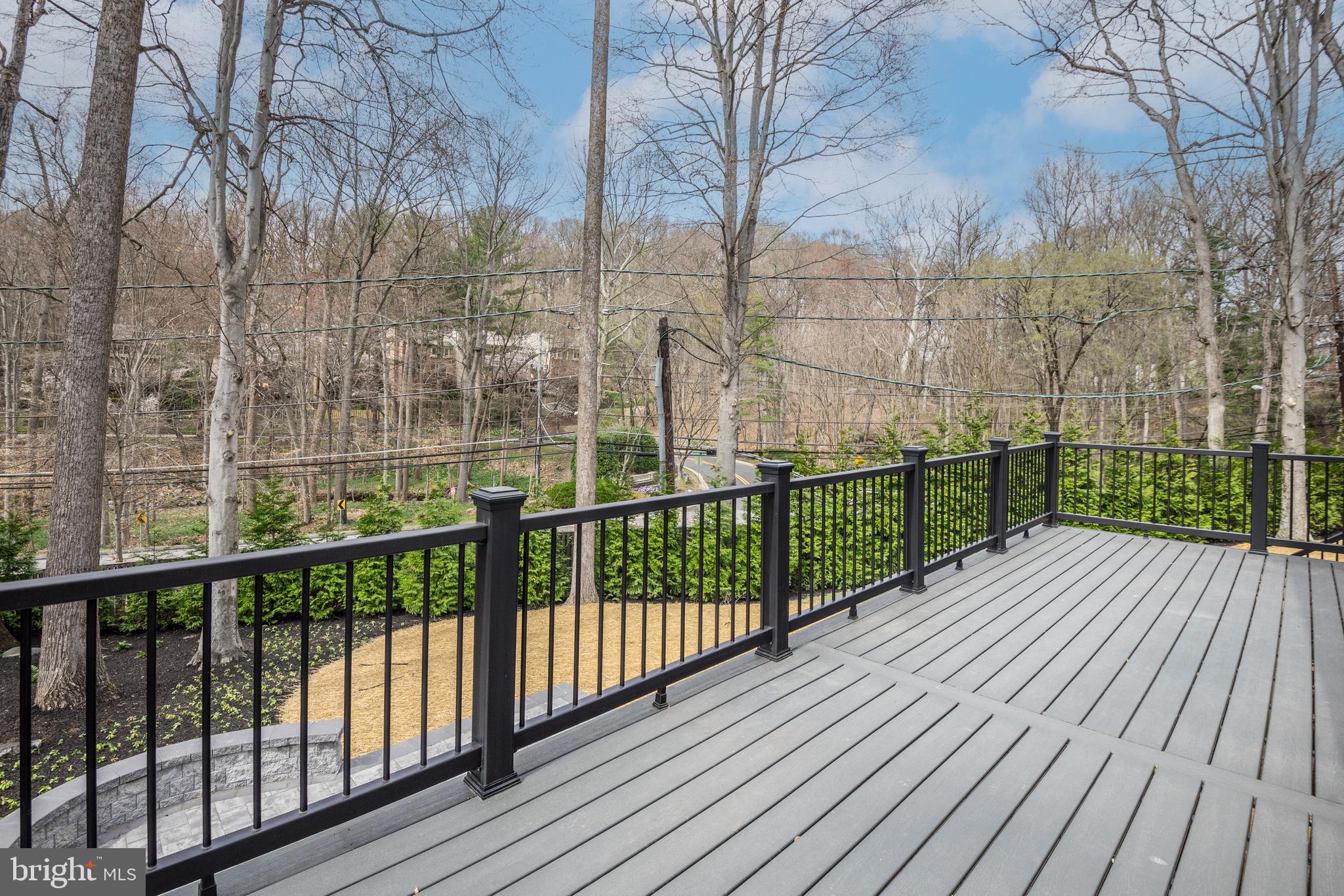 WOODACRES - Residential