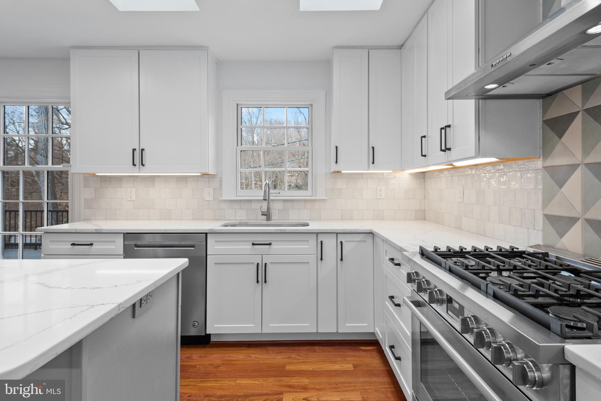 WOODACRES - Residential