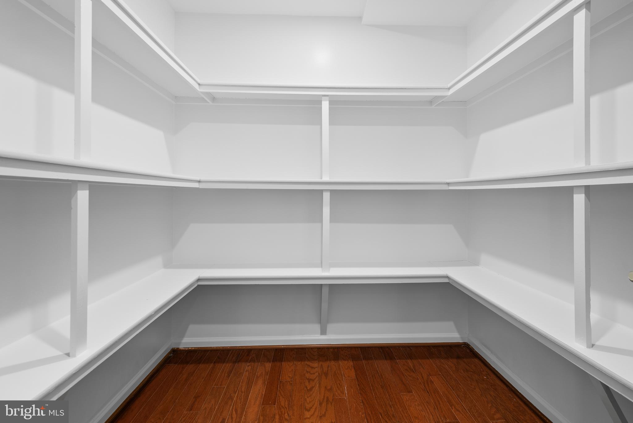 WOODACRES - Residential