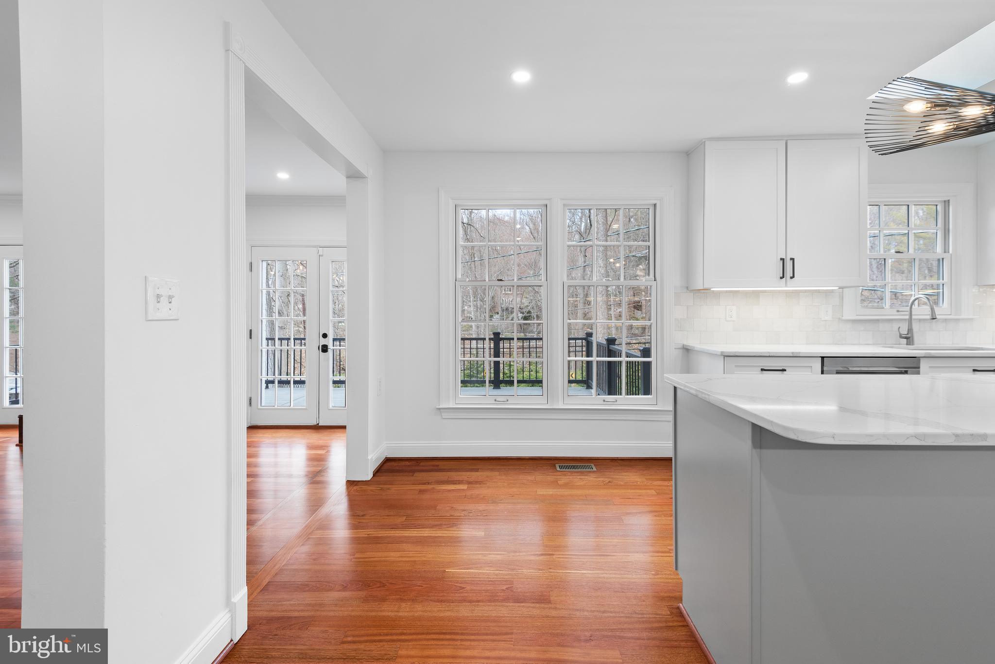 WOODACRES - Residential