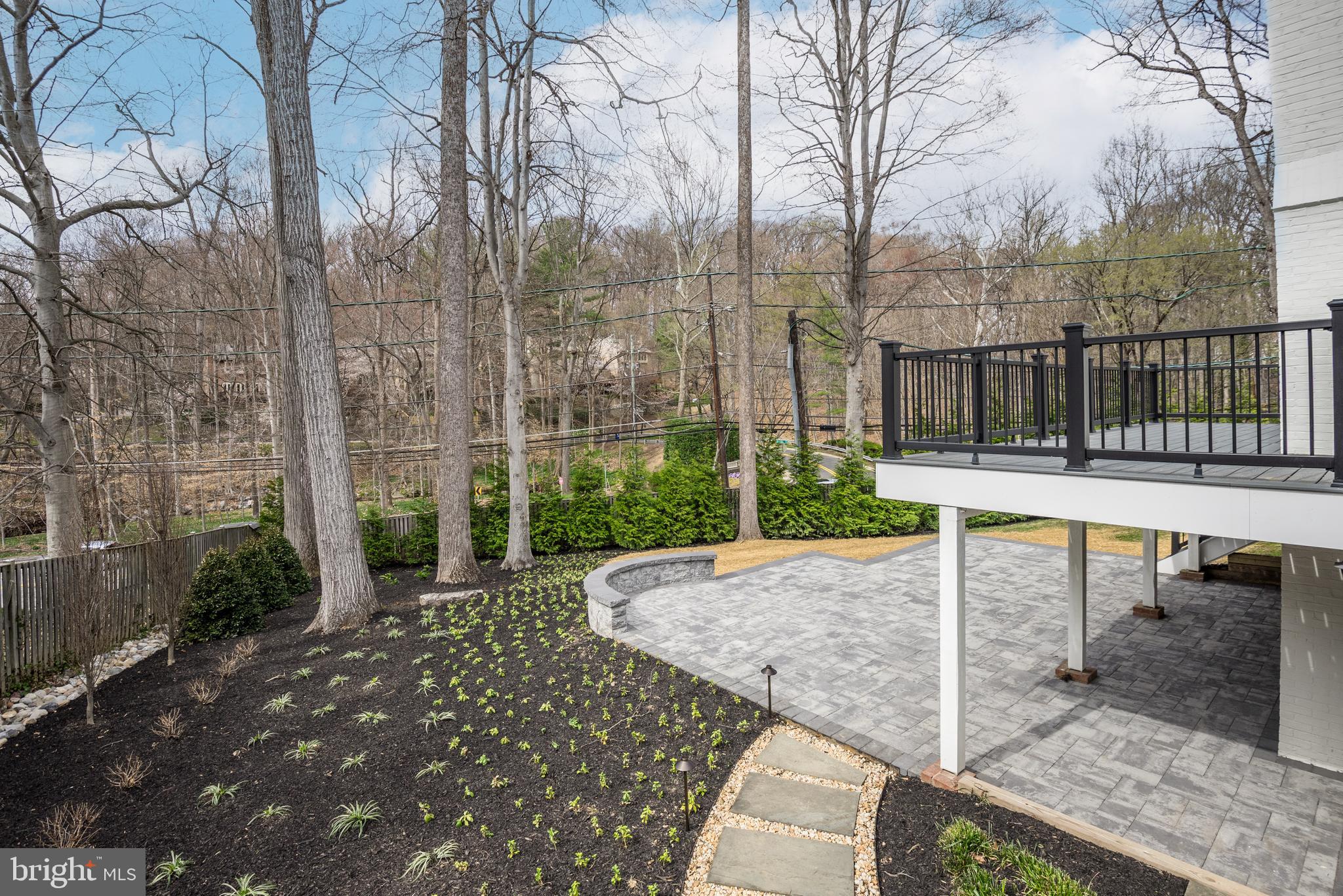 WOODACRES - Residential