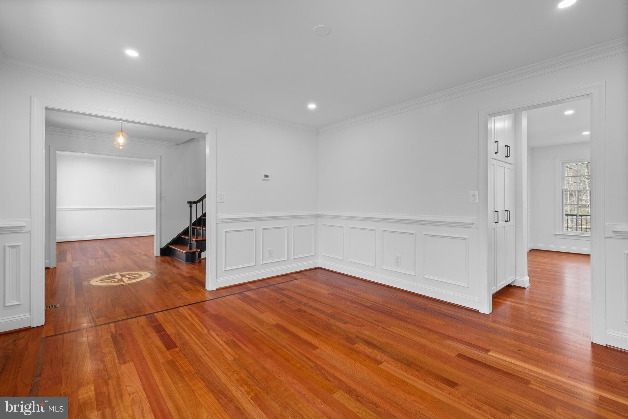 WOODACRES - Residential