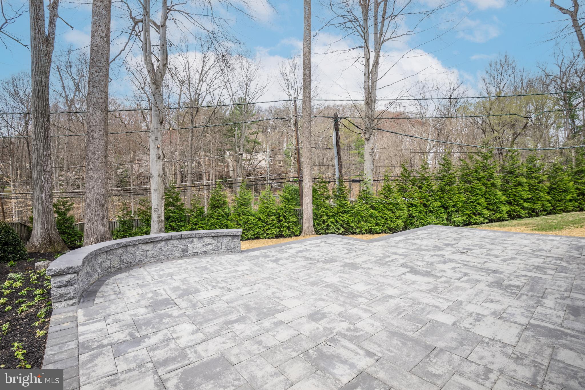 WOODACRES - Residential