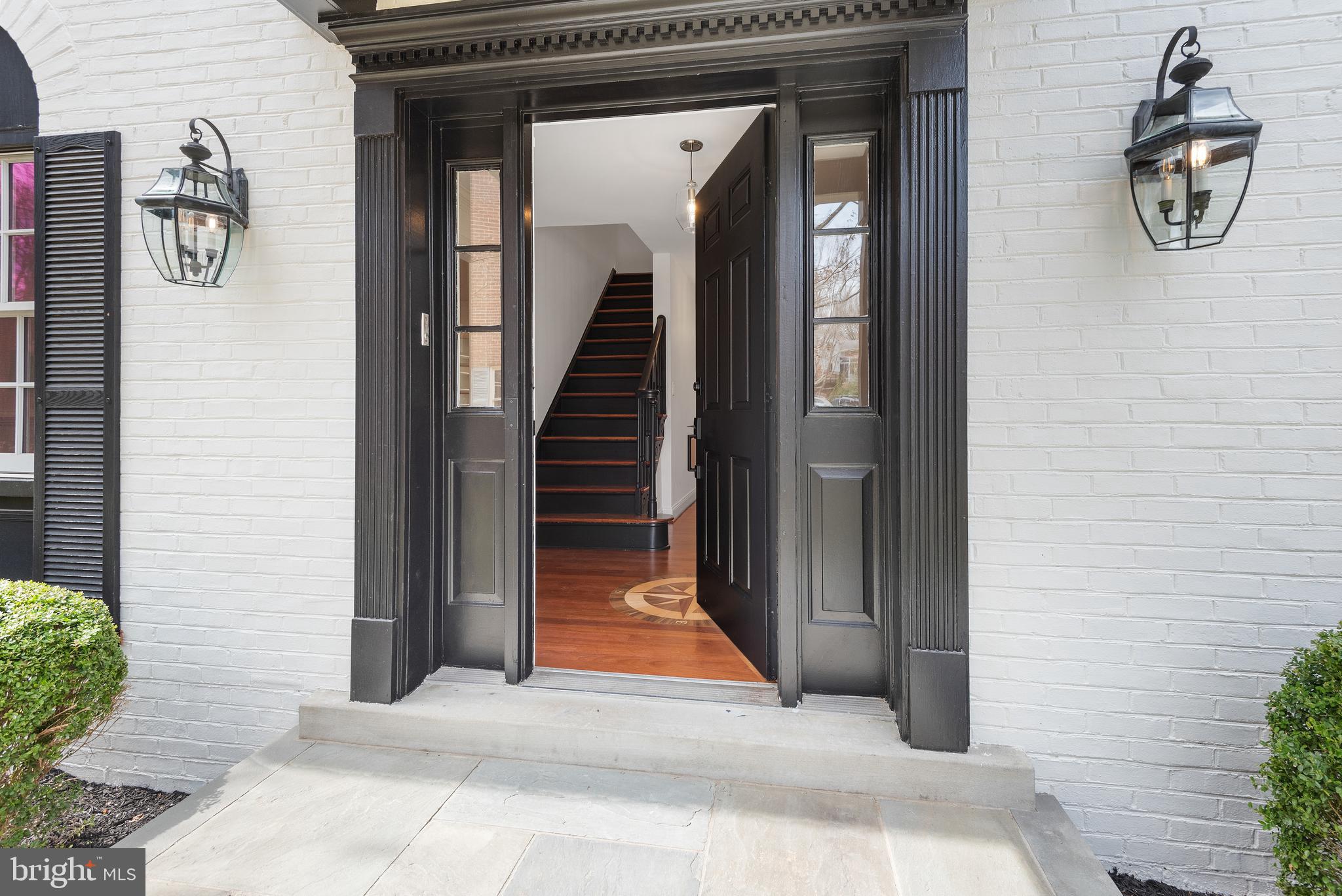 WOODACRES - Residential