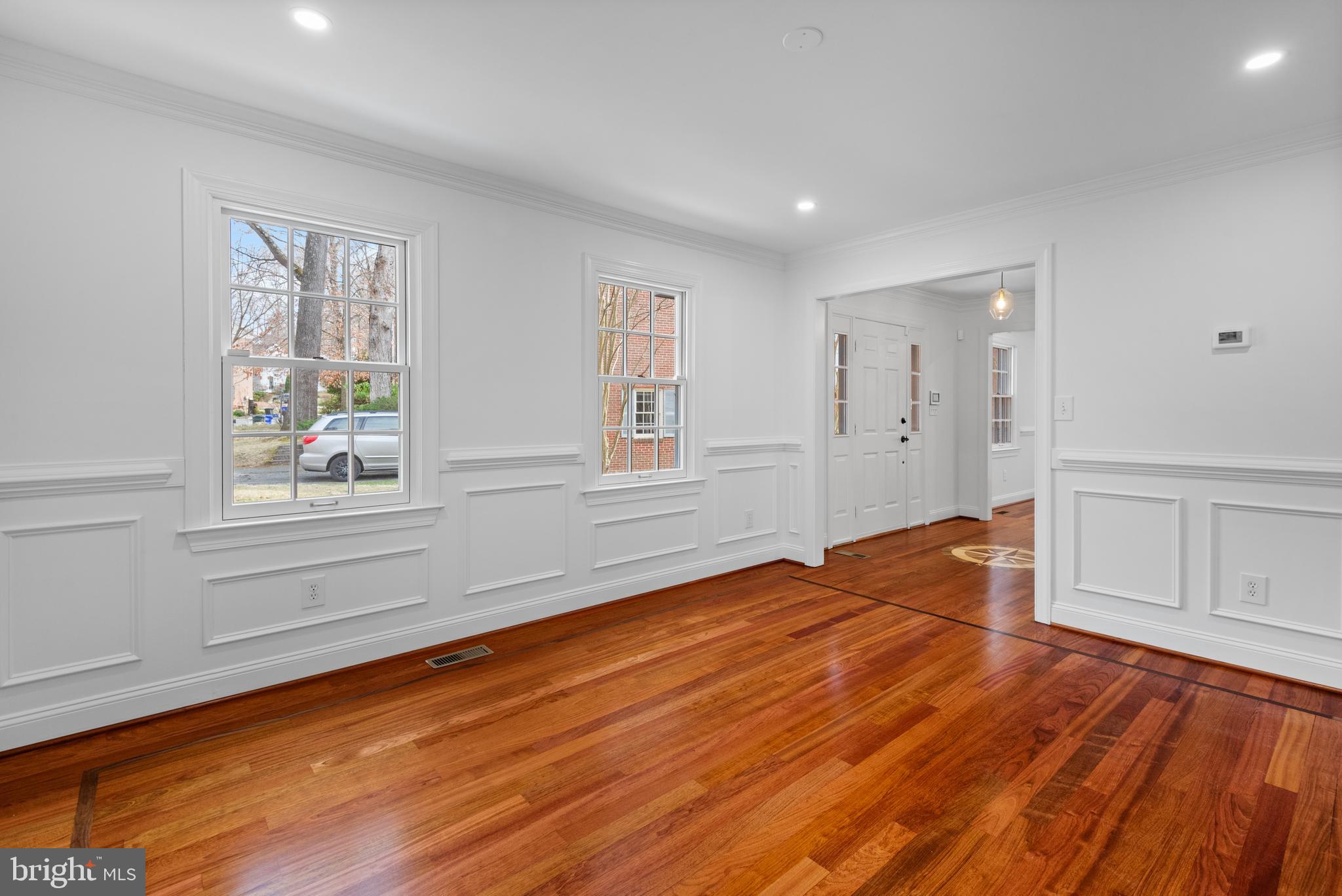 WOODACRES - Residential