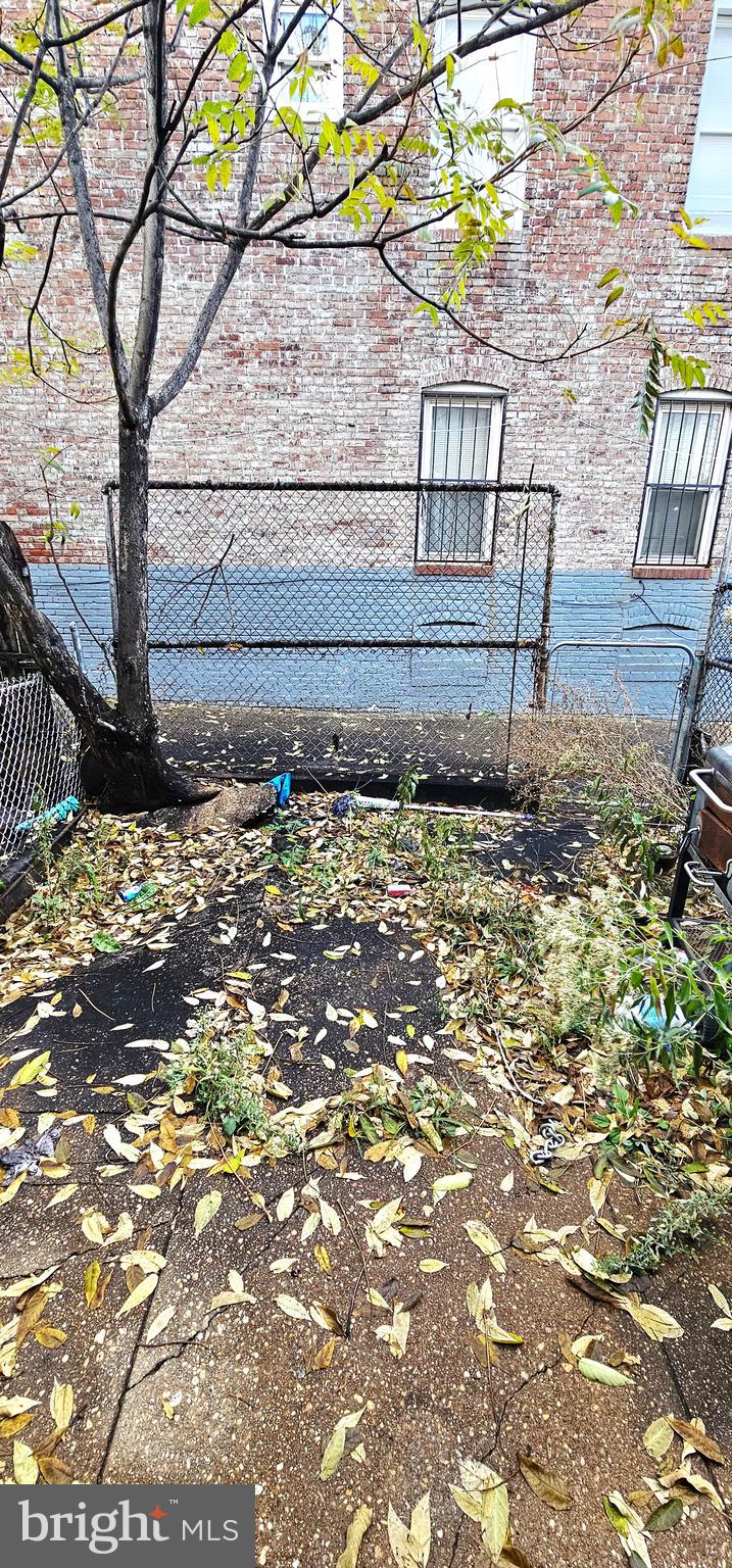 MADISON EASTEND - Residential