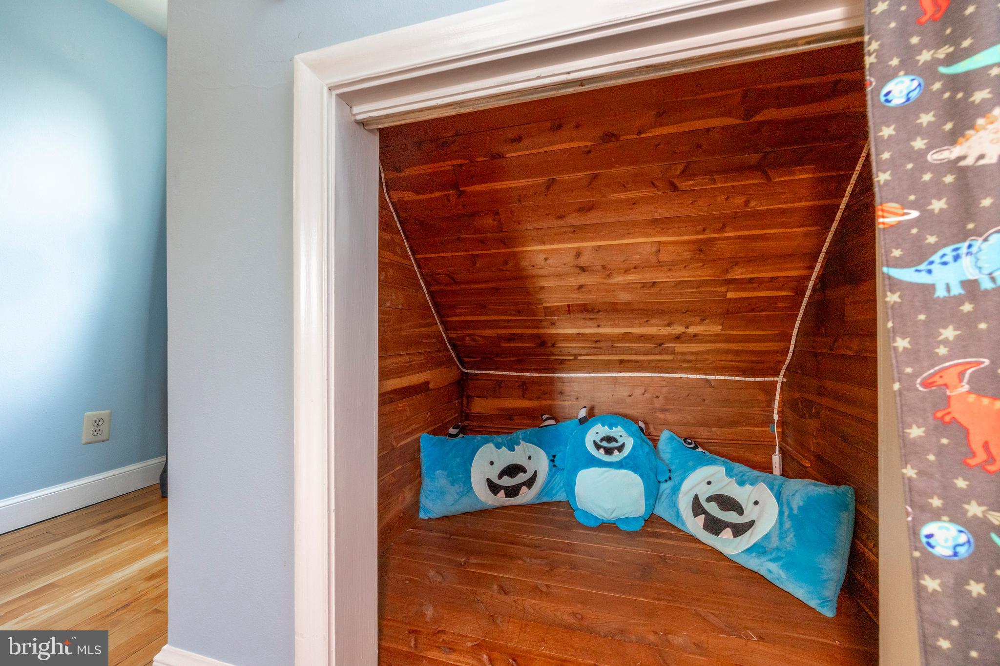 ROSEDALE - Residential