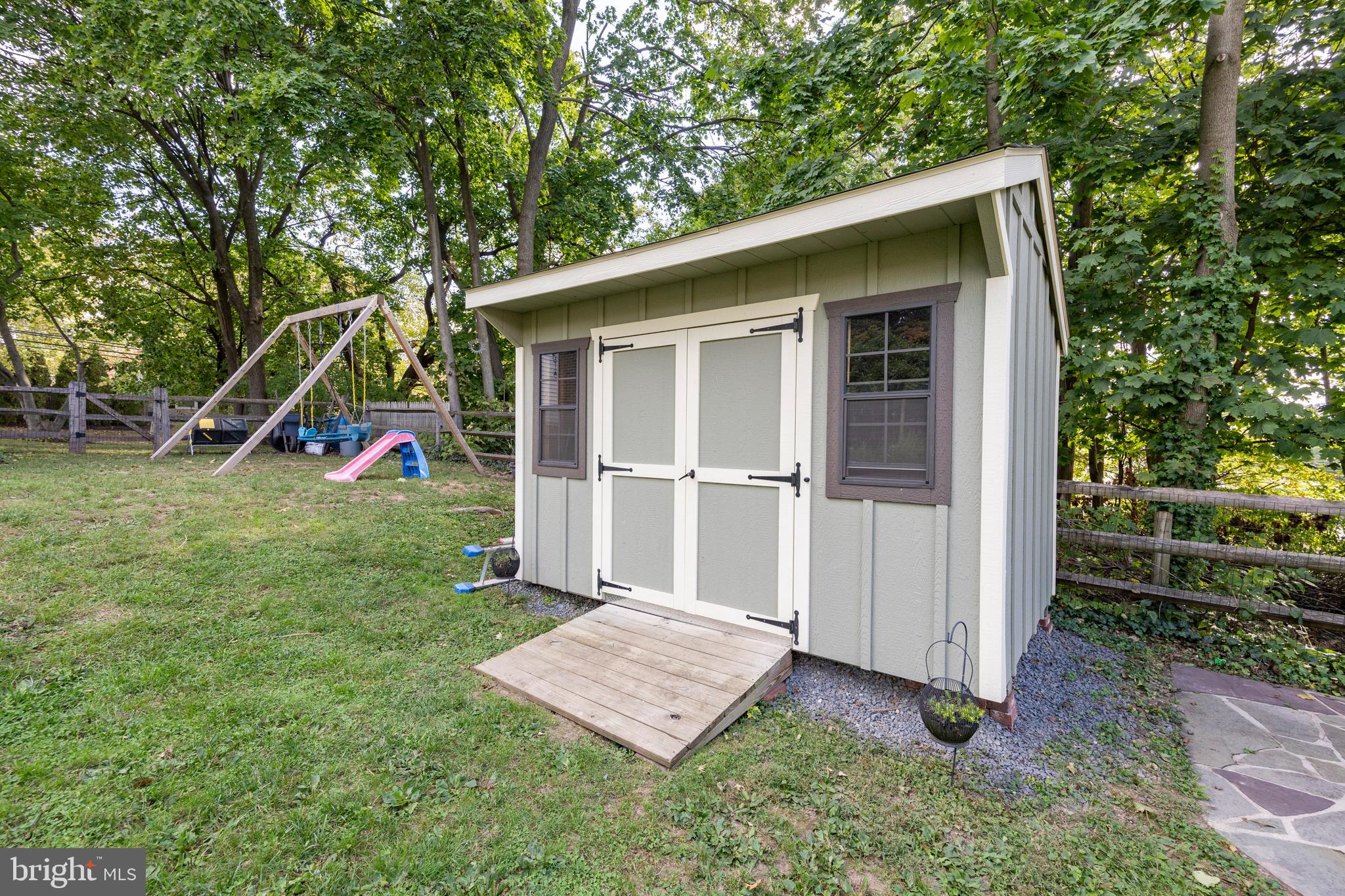 ROSEDALE - Residential