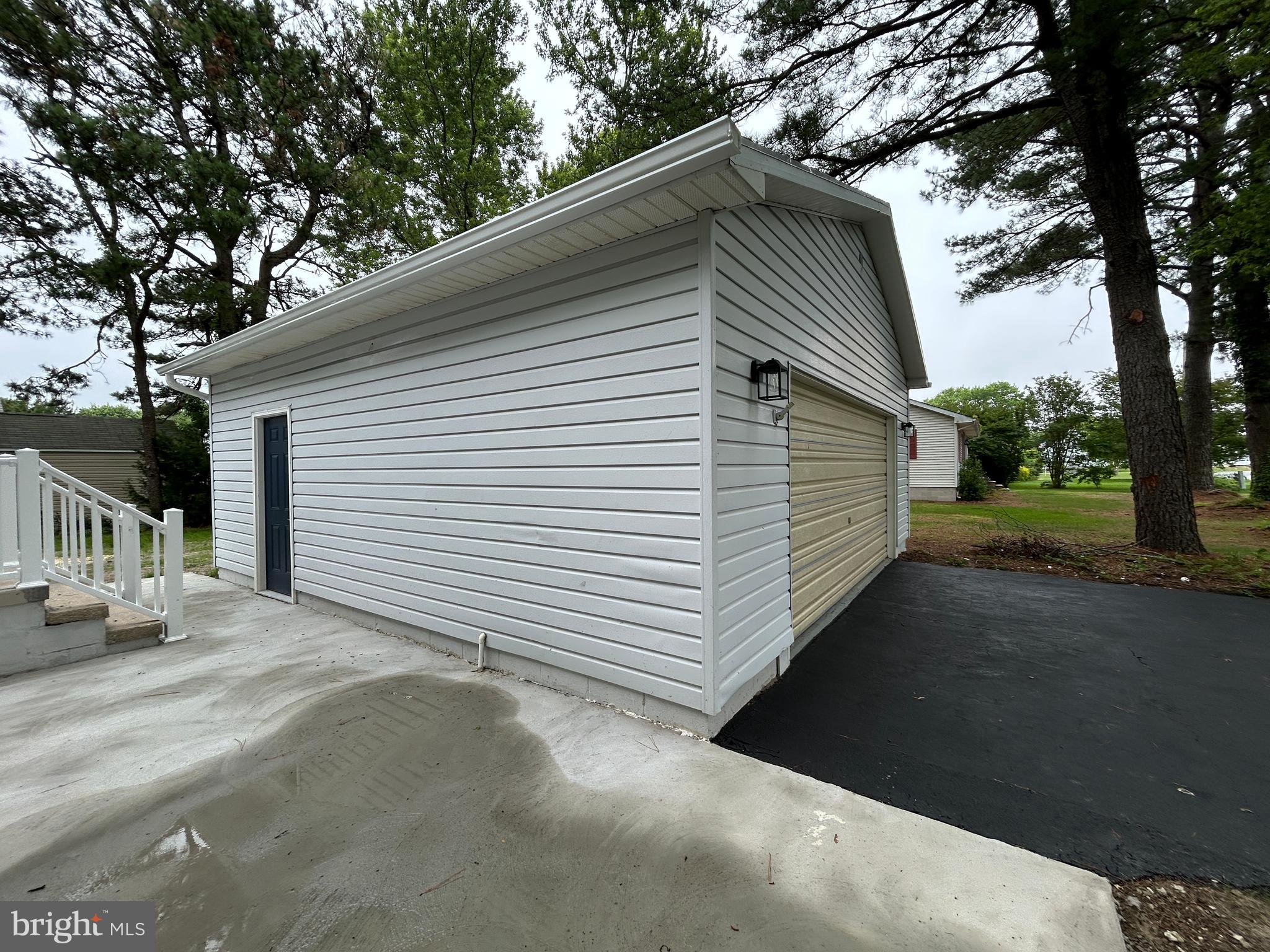 BANKS ACRES - Residential