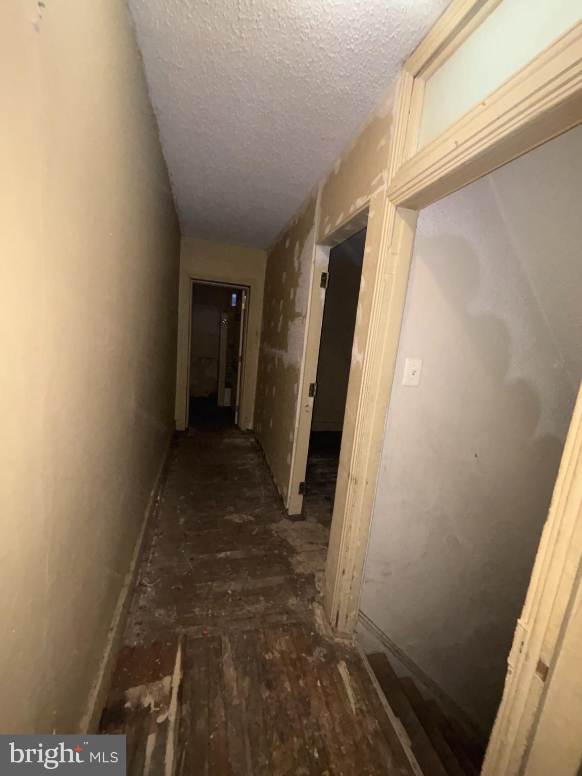 KENSINGTON - Residential