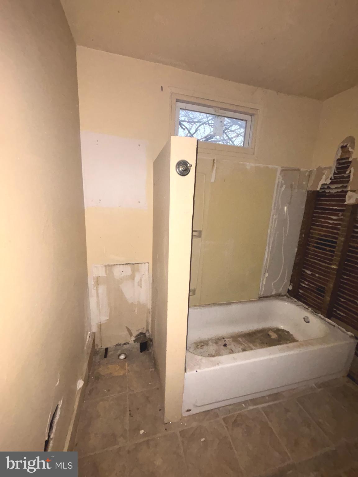 KENSINGTON - Residential