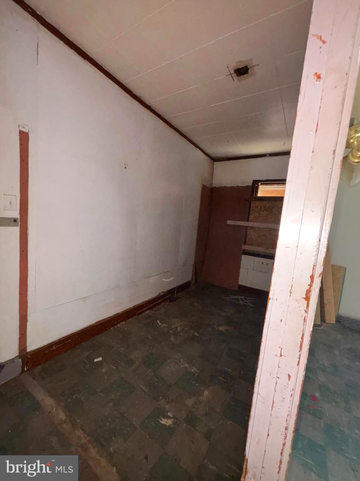 2831 BOUDINOT STREET