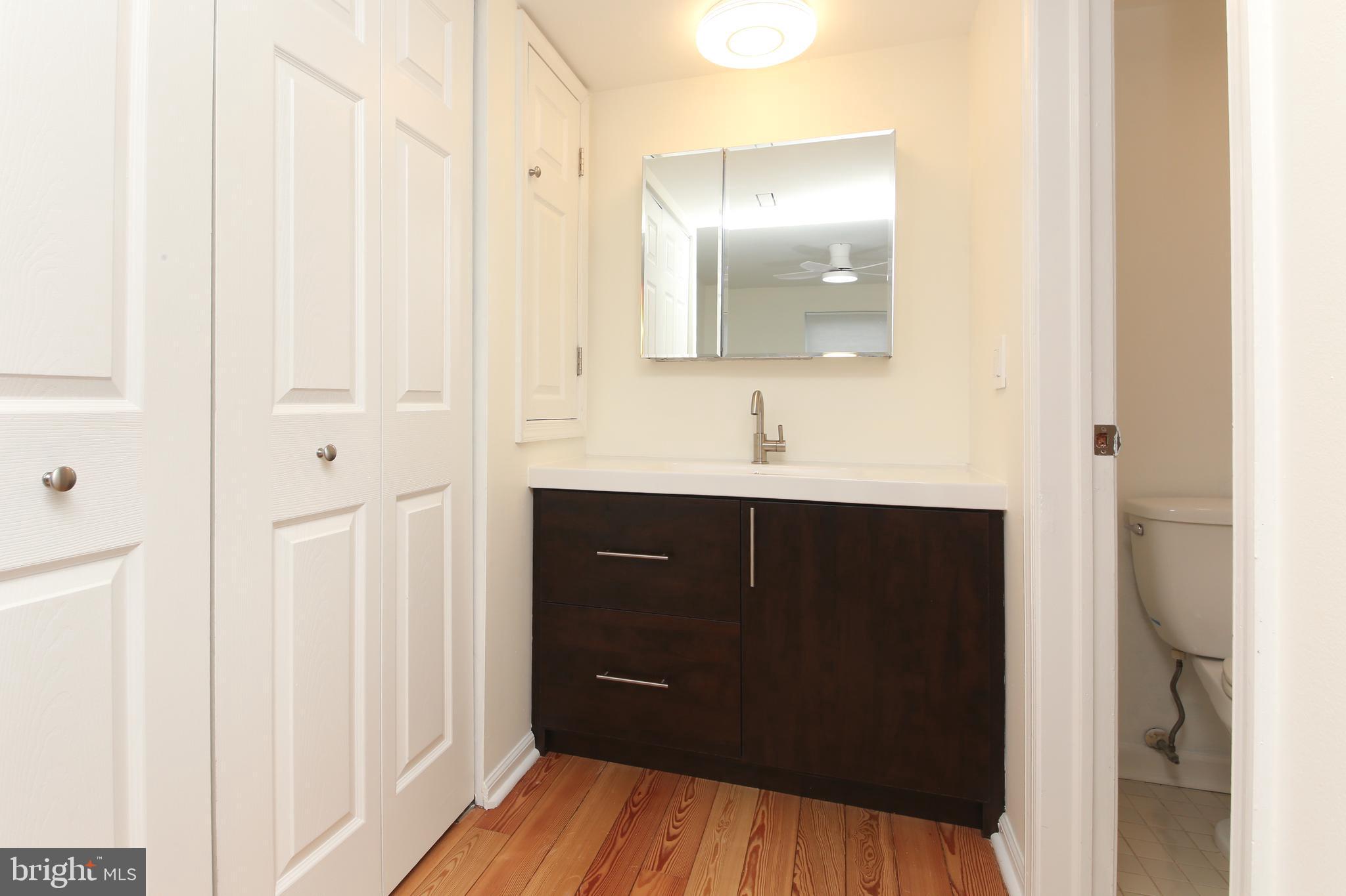 CHATHAM VIL OF TOW - Residential