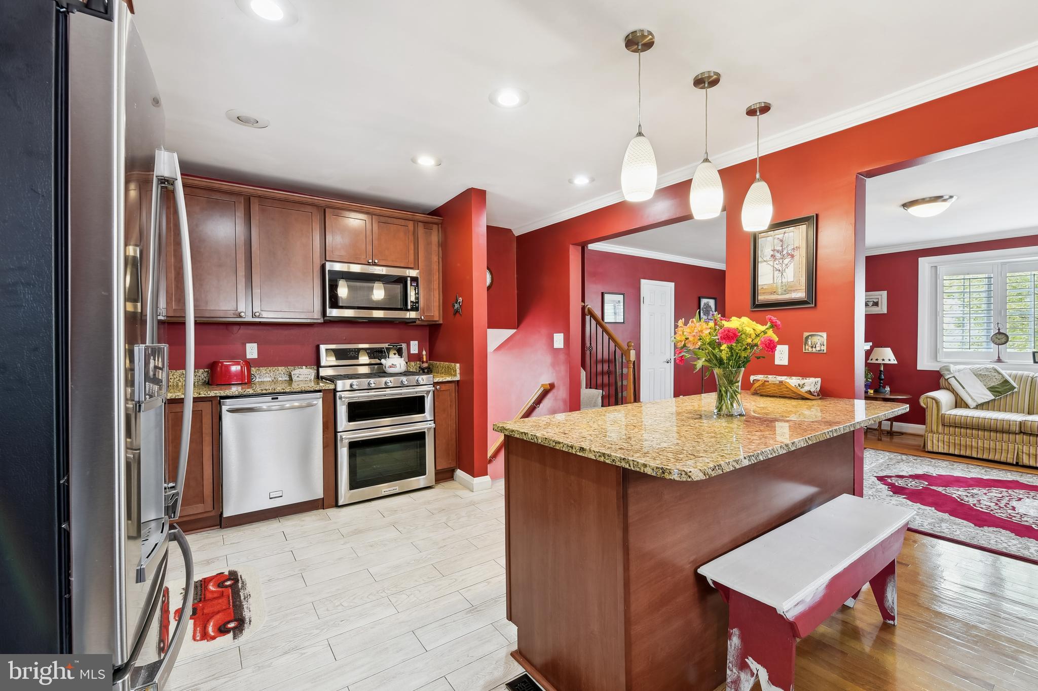 823 KELLOGG ROAD