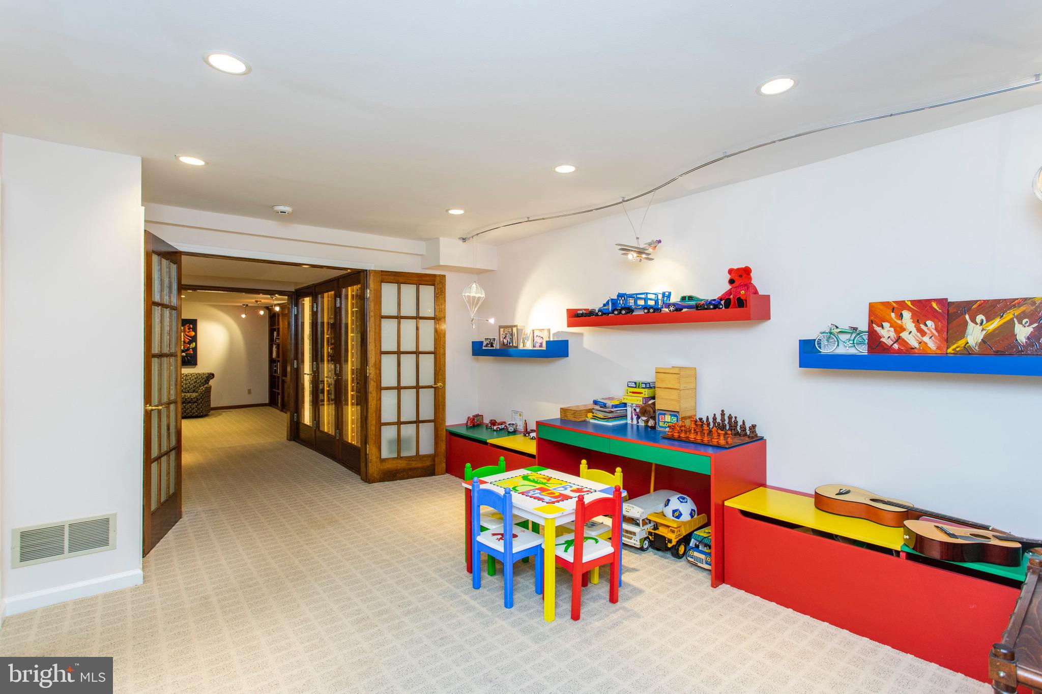 BRYN MAWR - Residential