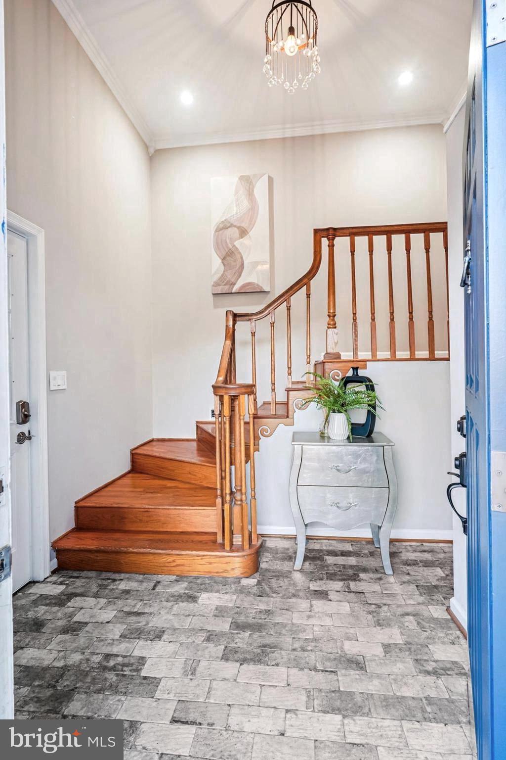 9016 GREYLOCK STREET