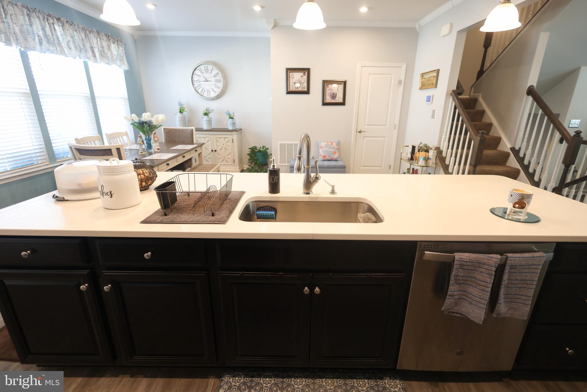 WESTCHESTER SQUARE - Residential