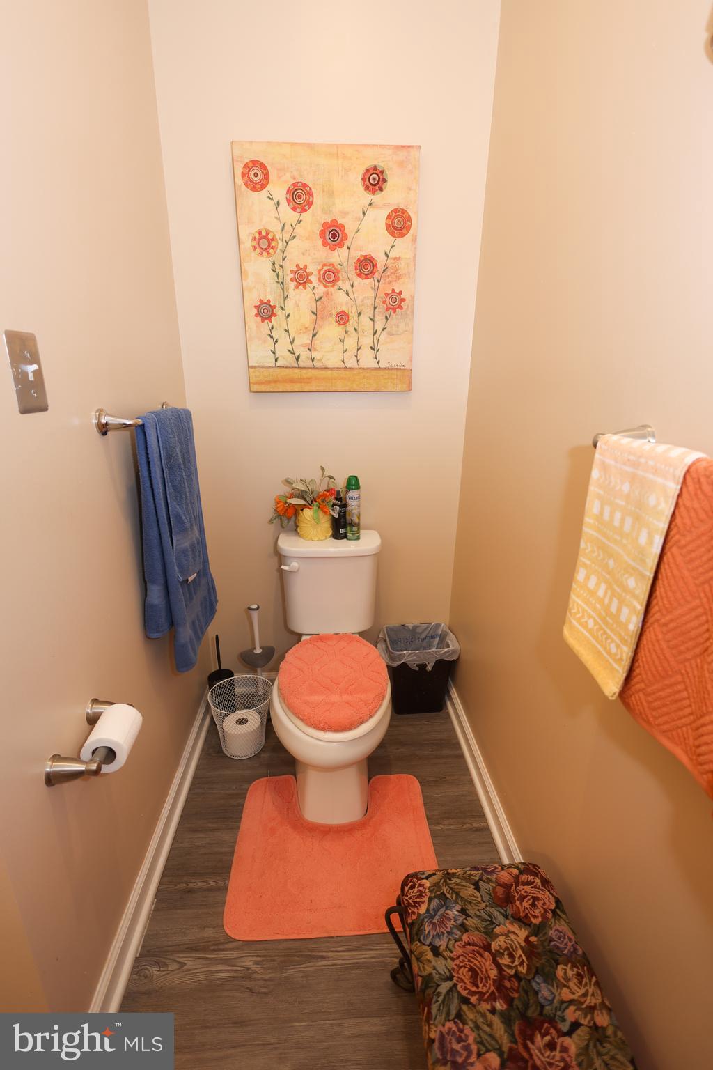 WESTCHESTER SQUARE - Residential